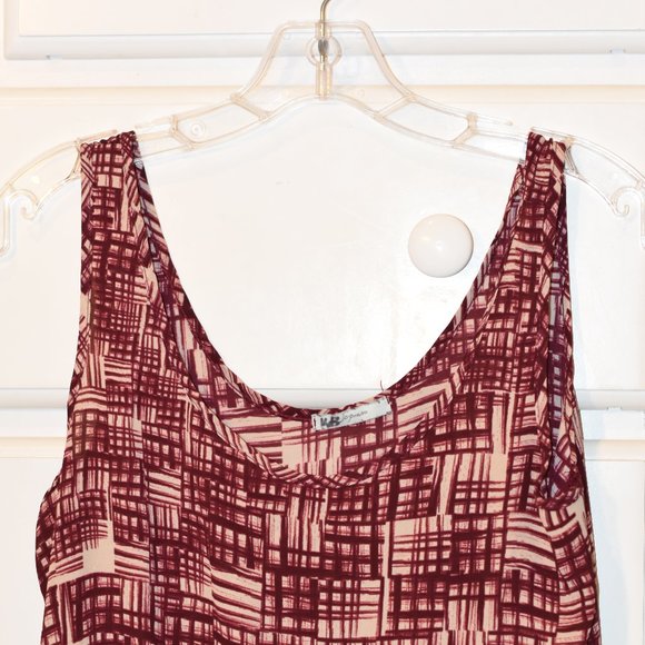 Maroon and Lace Flowy Tank Top - Picture 2 of 3
